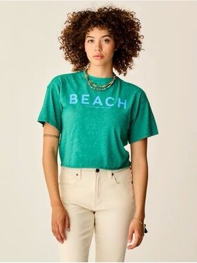 Carve Designs Parker Graphic Tee 'BEACH' - Cropped Tee - NWOT
